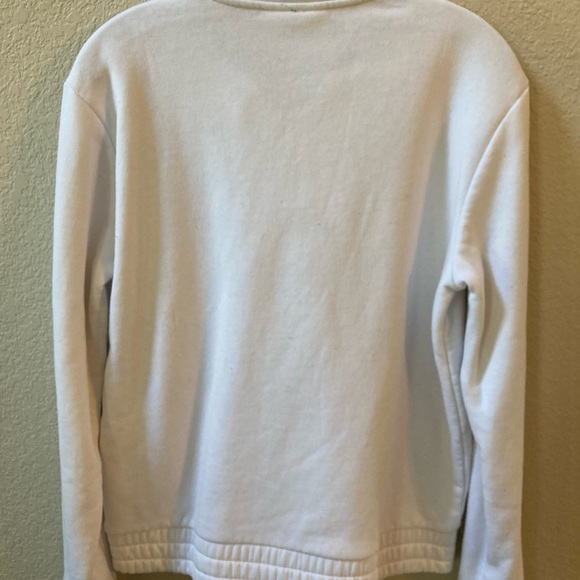 Cute Fila quarter zip sweatshirt with Navy neck lining. Size M. Great condition - Picture 2 of 3